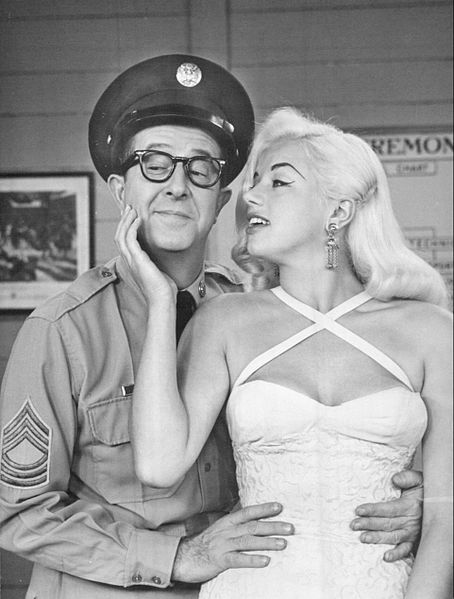 Phil_Silvers_Diana_Dors_1958